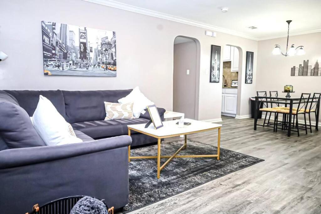Comfy Two-Bedroom Apartment In Arlington Exterior foto